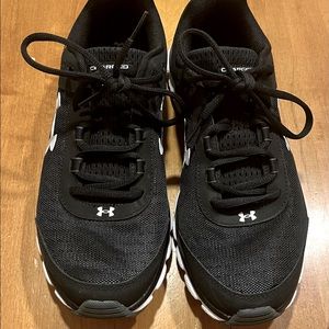 Under Armour womens sneakers size 9
